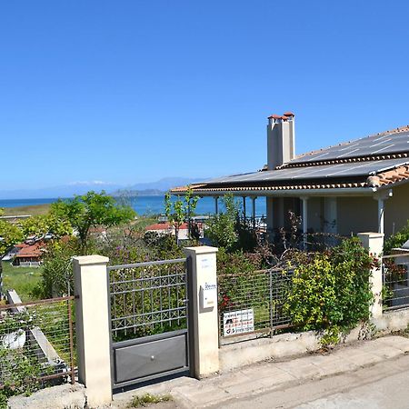 Corinthian Sun - Vacation Home Luaran gambar