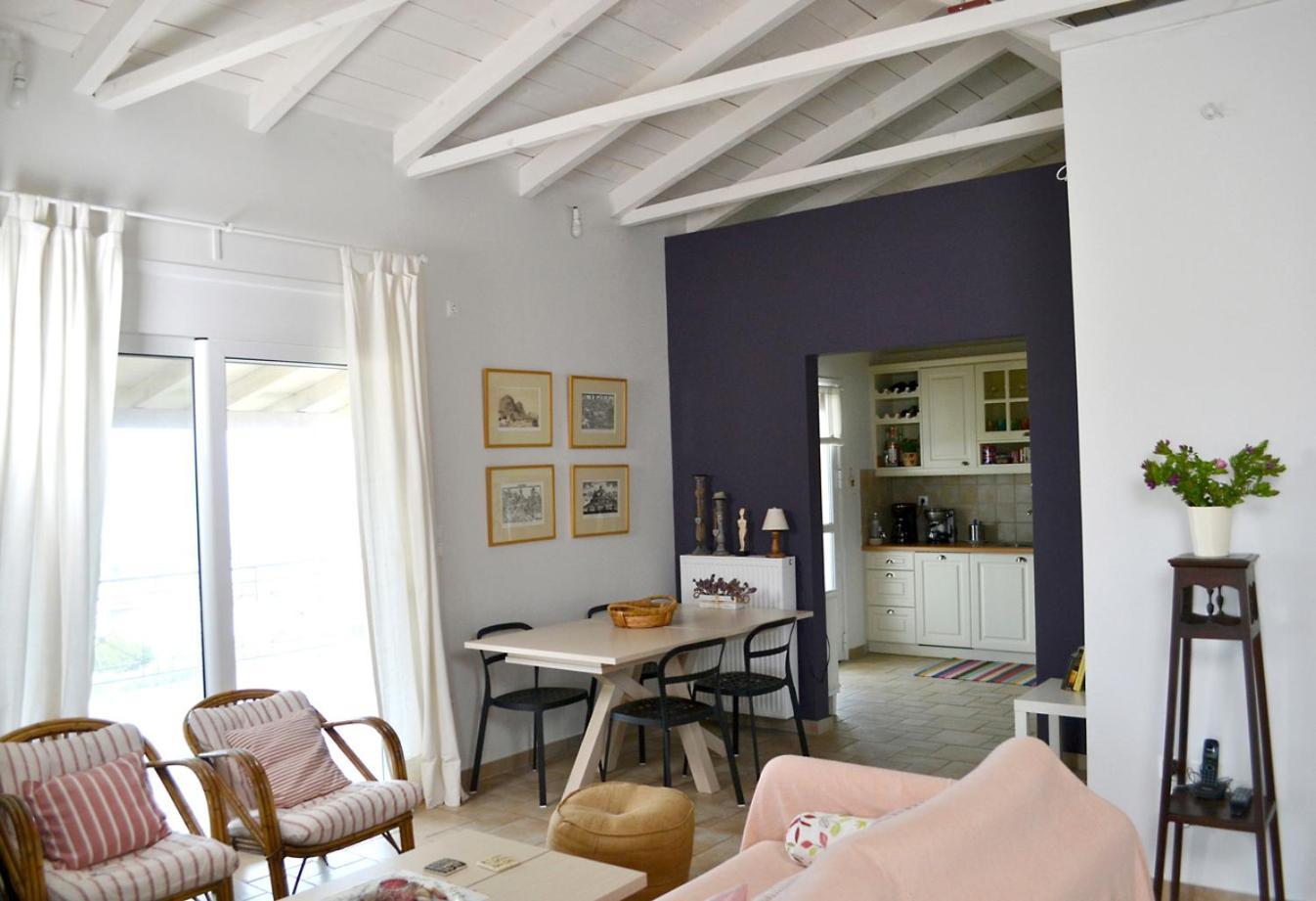 Corinthian Sun - Vacation Home Luaran gambar