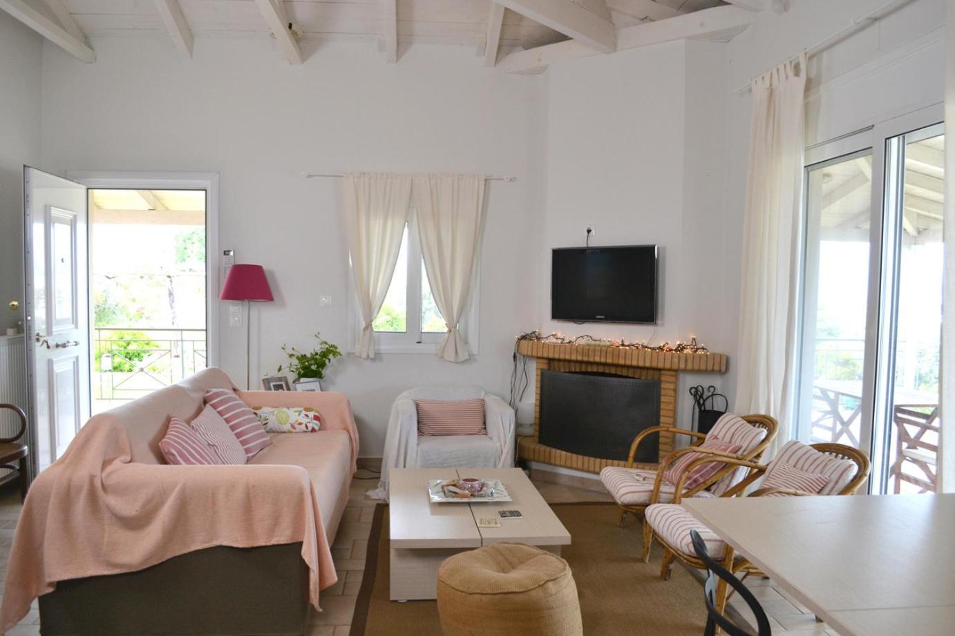 Corinthian Sun - Vacation Home Luaran gambar