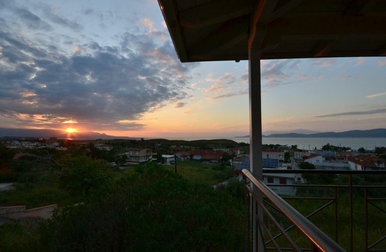 Corinthian Sun - Vacation Home Luaran gambar